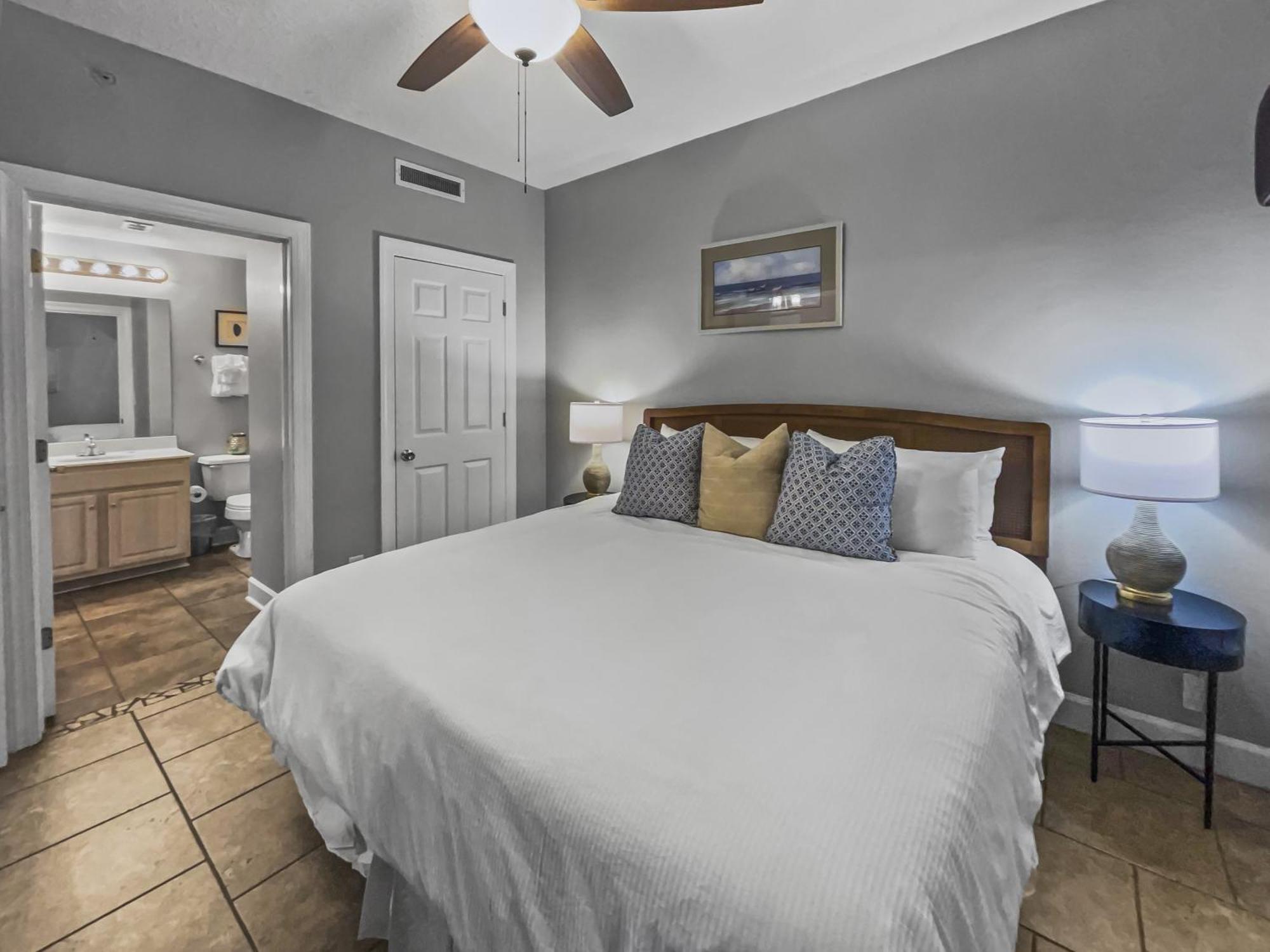 Ocean Ritz-501 Apartment